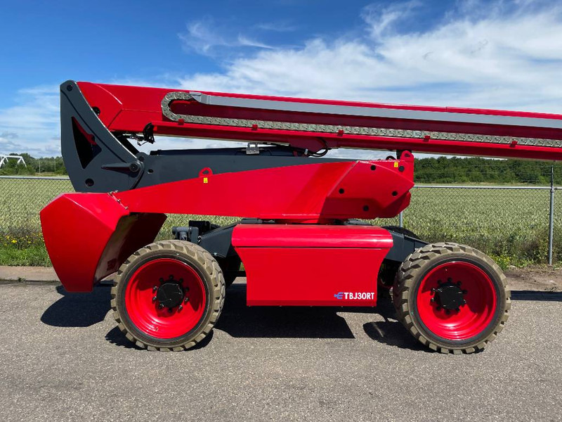 MAGNI ETBJ 30 RT ETBJ30RT 30M FULL ELECTRIC BOOM 454KG! - Nacelle télescopique: photos 5 MAGNI ETBJ 30 RT ETBJ30RT 30M FULL ELECTRIC BOOM 454KG! - Nacelle télescopique: photos 5