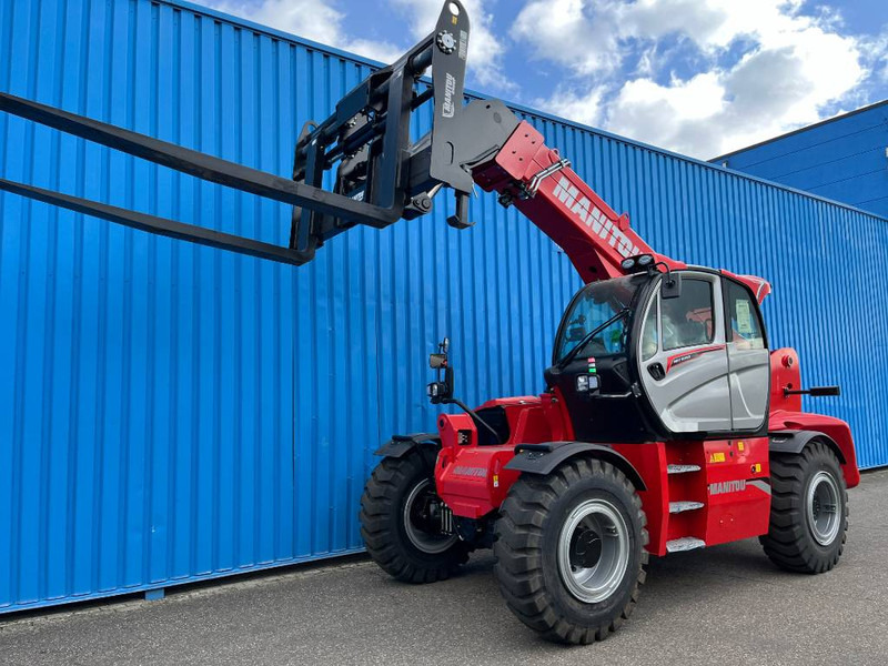 Manitou MHT 10160 | 2023 - Chariot télescopique: photos 3 Manitou MHT 10160 | 2023 - Chariot télescopique: photos 3