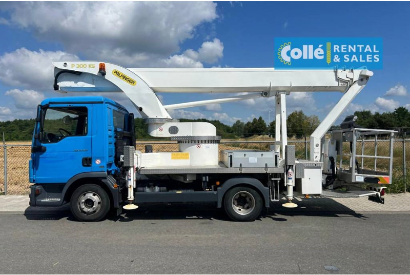 Palfinger P 300 KS | 2015 - Camion avec nacelle: photos 4 Palfinger P 300 KS | 2015 - Camion avec nacelle: photos 4