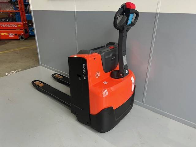 Toyota LWE160 | 2023 - Transpalette: photos 5 Toyota LWE160 | 2023 - Transpalette: photos 5