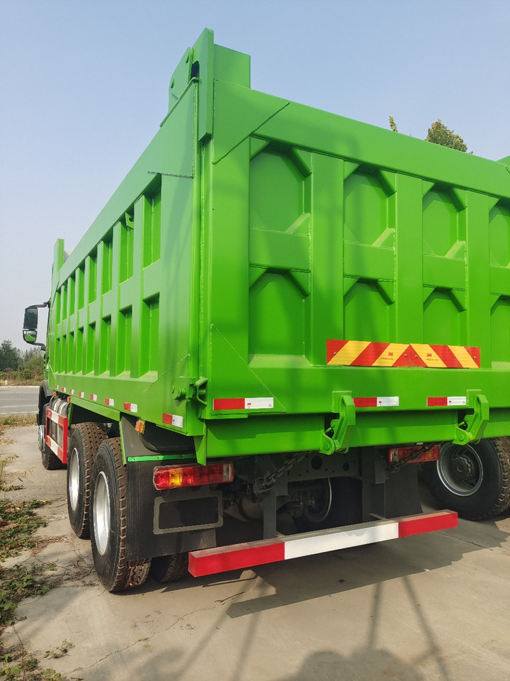 SINOTRUCK HOWO - Camion benne: photos 4 SINOTRUCK HOWO - Camion benne: photos 4