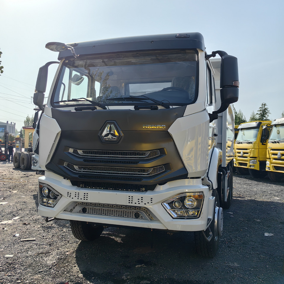 SINOTRUCK HOWO - Camion benne: photos 1 SINOTRUCK HOWO - Camion benne: photos 1