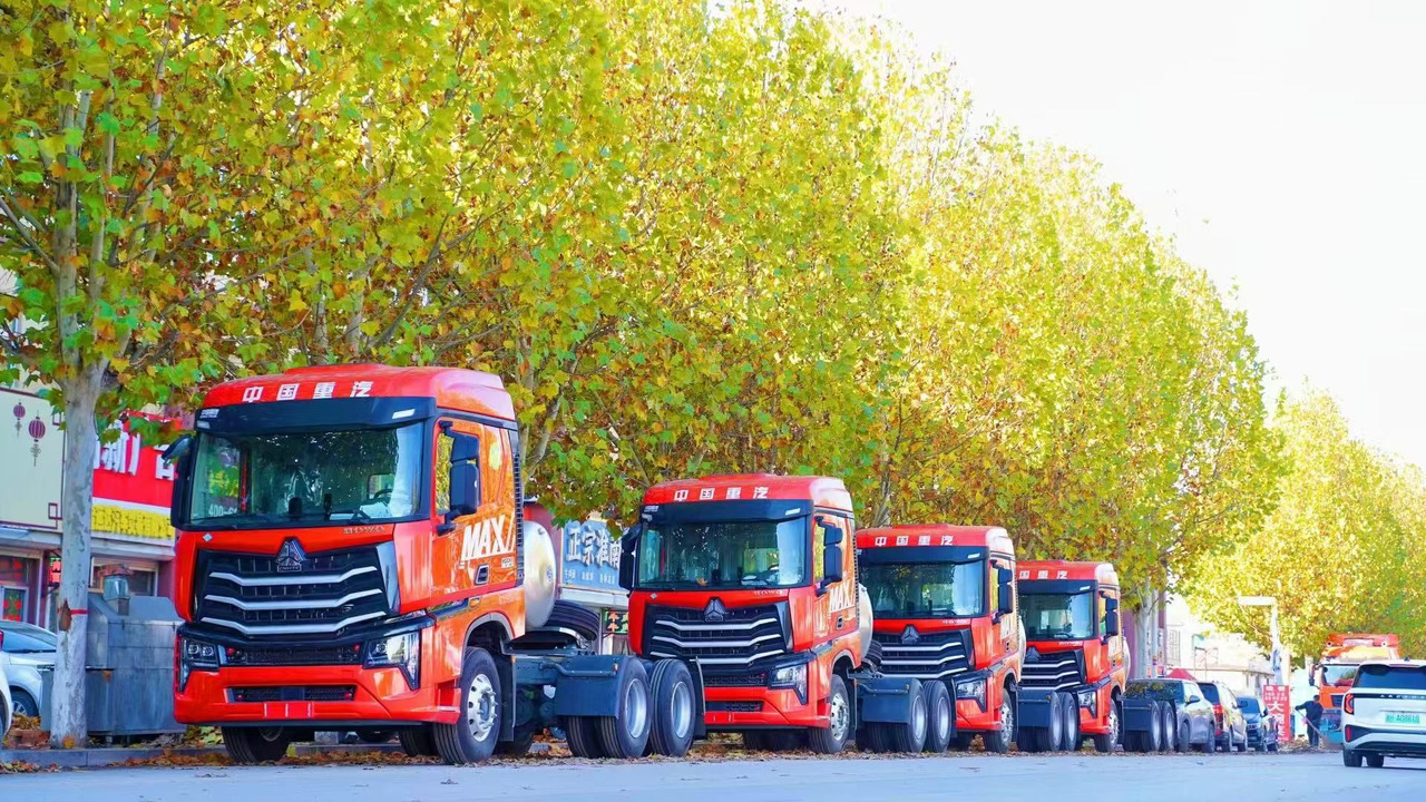 HOWO - Tracteur routier: photos 2 HOWO - Tracteur routier: photos 2