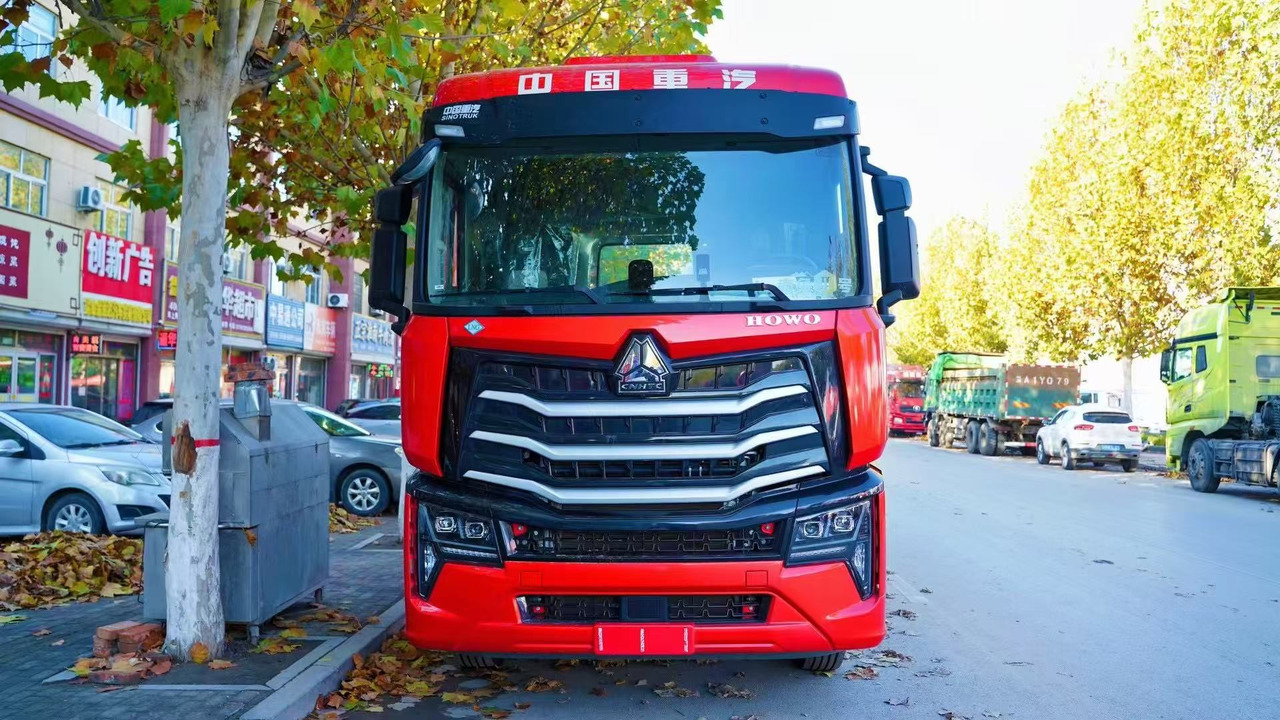 HOWO - Tracteur routier: photos 1 HOWO - Tracteur routier: photos 1