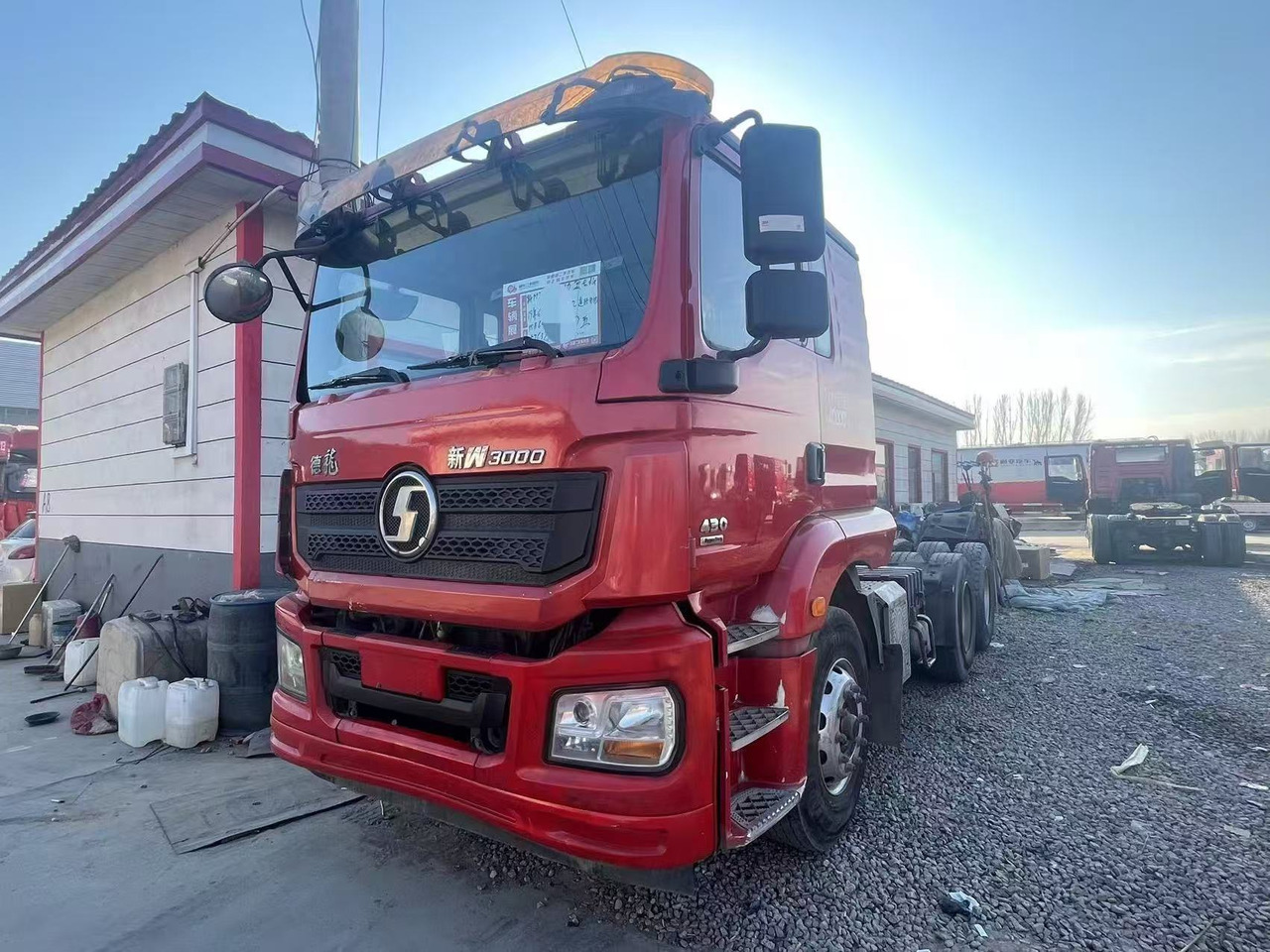 SHACMAN M3000 - Tracteur routier: photos 2 SHACMAN M3000 - Tracteur routier: photos 2