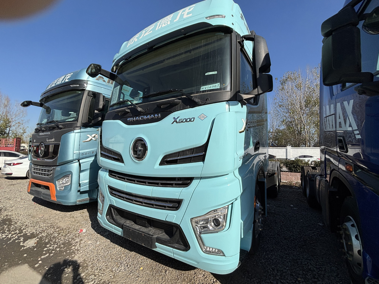 SHACMAN X6000 - Tracteur routier: photos 1 SHACMAN X6000 - Tracteur routier: photos 1
