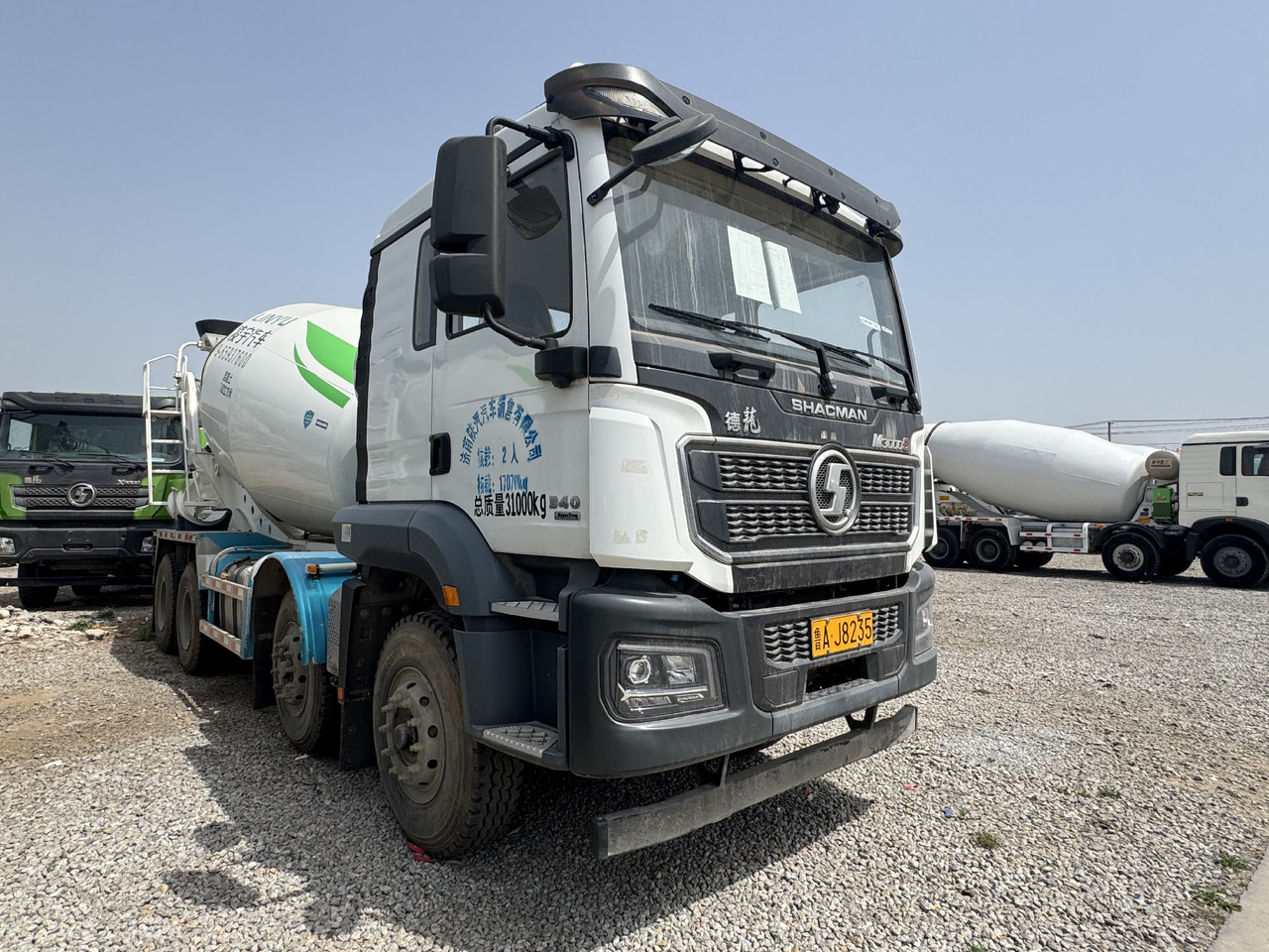 Shacman - Camion malaxeur: photos 5 Shacman - Camion malaxeur: photos 5