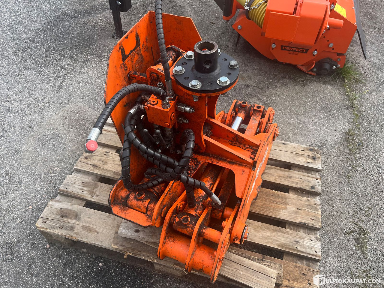 Biojack, energy wood grapple, 2013, Salo - Grappin: photos 3 Biojack, energy wood grapple, 2013, Salo - Grappin: photos 3