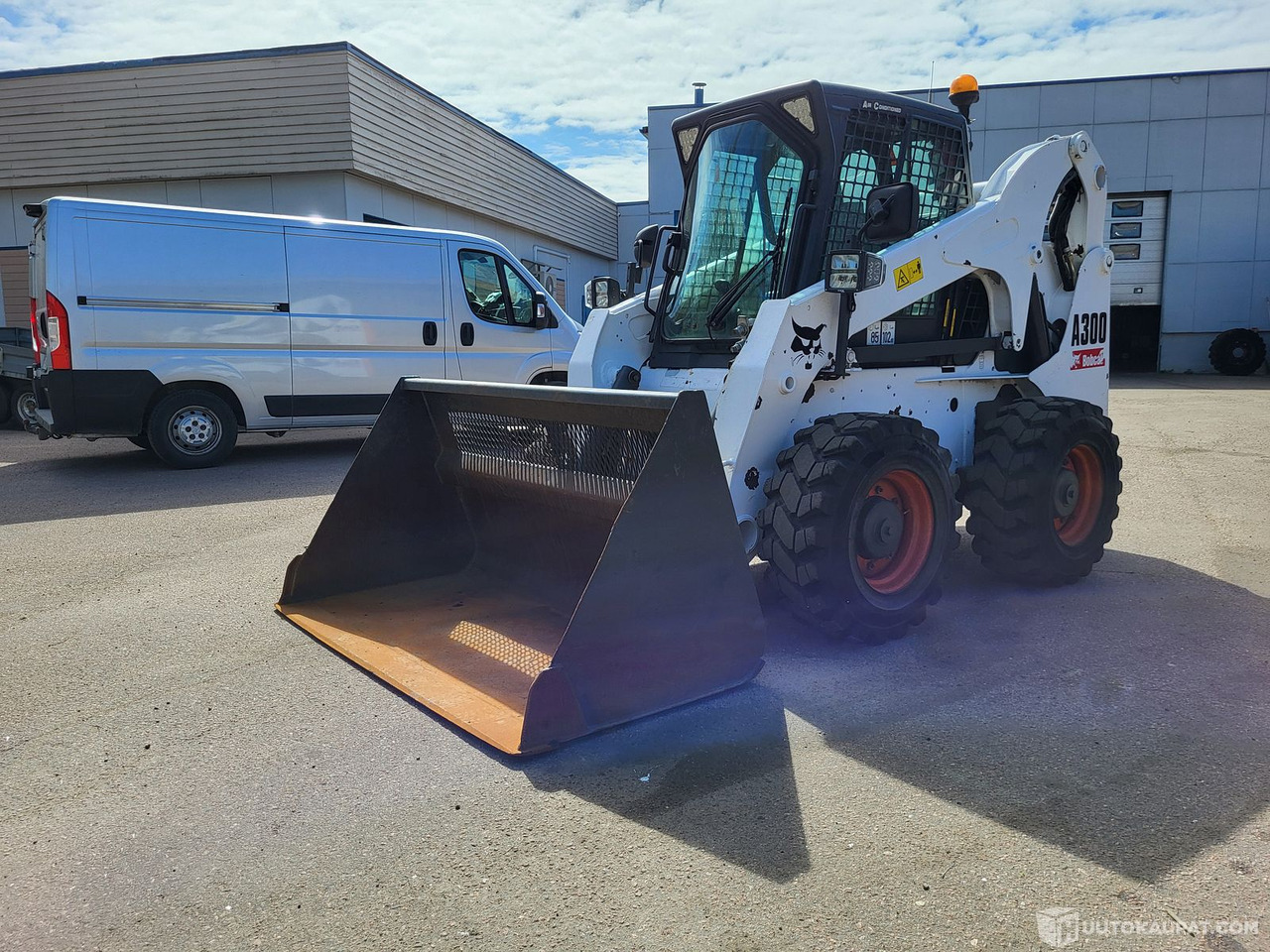Bobcat A300, liukuohjattava kuormaaja, nelipyöräohjaus,, Kouvola - Mini chargeuse: photos 5 Bobcat A300, liukuohjattava kuormaaja, nelipyöräohjaus,, Kouvola - Mini chargeuse: photos 5