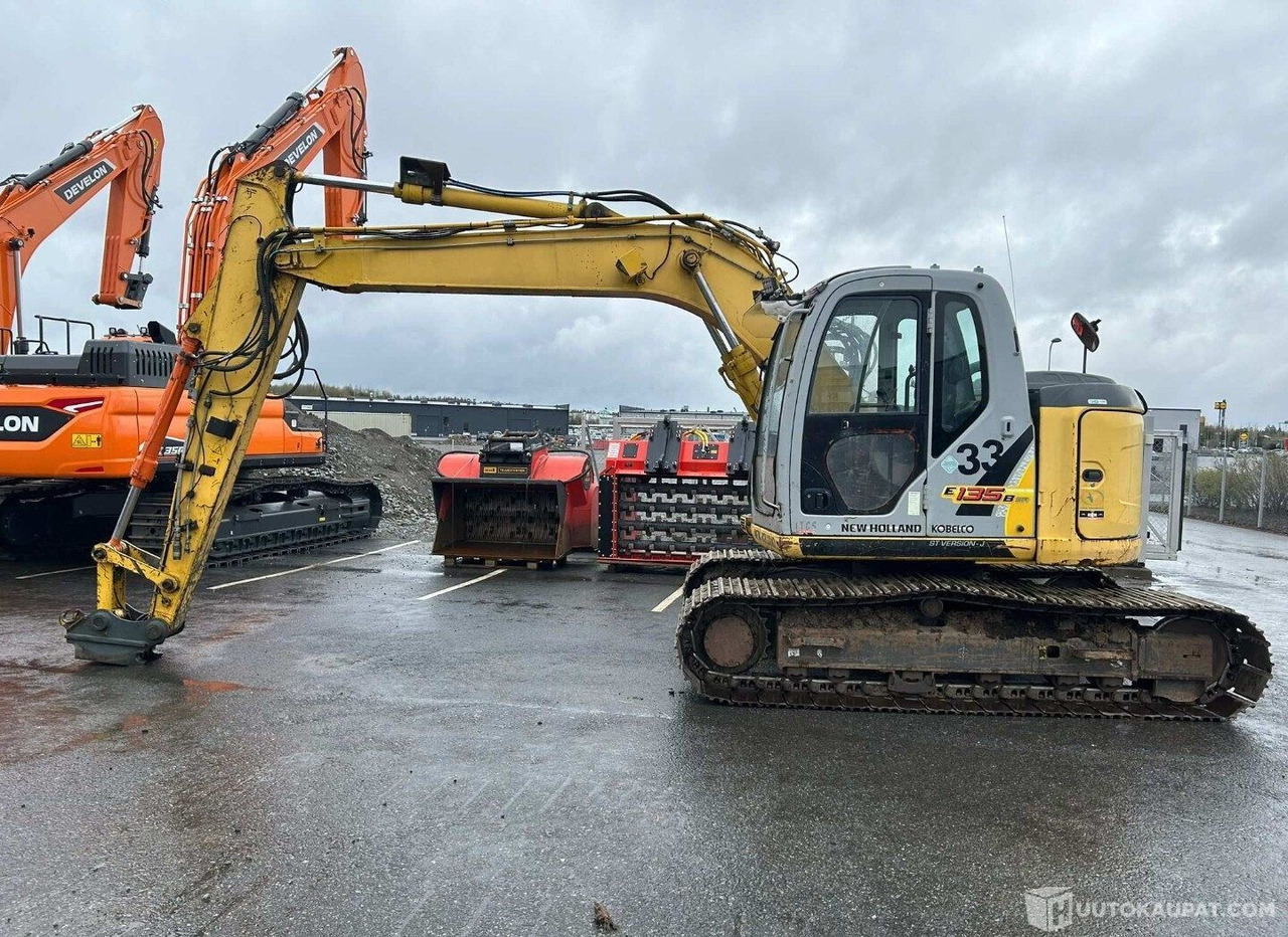 New Holland E135BSR-2, Diesel, 7 403 h, 2008 *ALV-vähennyskelpoinen*, Lempäälä - Engins de chantier: photos 1 New Holland E135BSR-2, Diesel, 7 403 h, 2008 *ALV-vähennyskelpoinen*, Lempäälä - Engins de chantier: photos 1