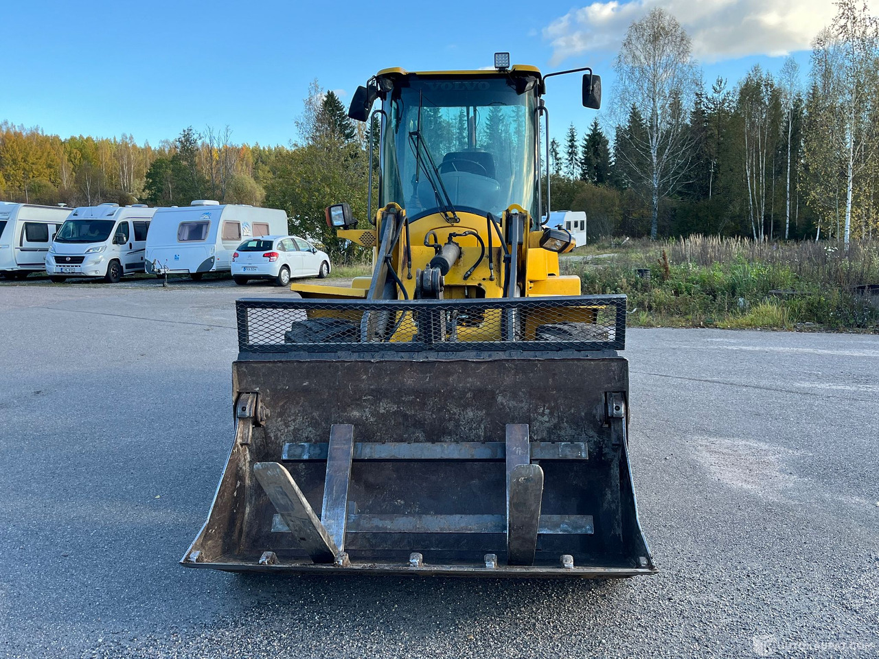 Volvo L35B Pro, pyöräkuormaaja avattavalla kauhalla ja piikeillä, 2005, Vihti - Engins de chantier: photos 5 Volvo L35B Pro, pyöräkuormaaja avattavalla kauhalla ja piikeillä, 2005, Vihti - Engins de chantier: photos 5