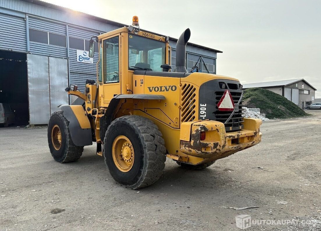 Volvo L90E, Pyöräkuormaaja, 2005, Forssa - Engins de chantier: photos 5 Volvo L90E, Pyöräkuormaaja, 2005, Forssa - Engins de chantier: photos 5
