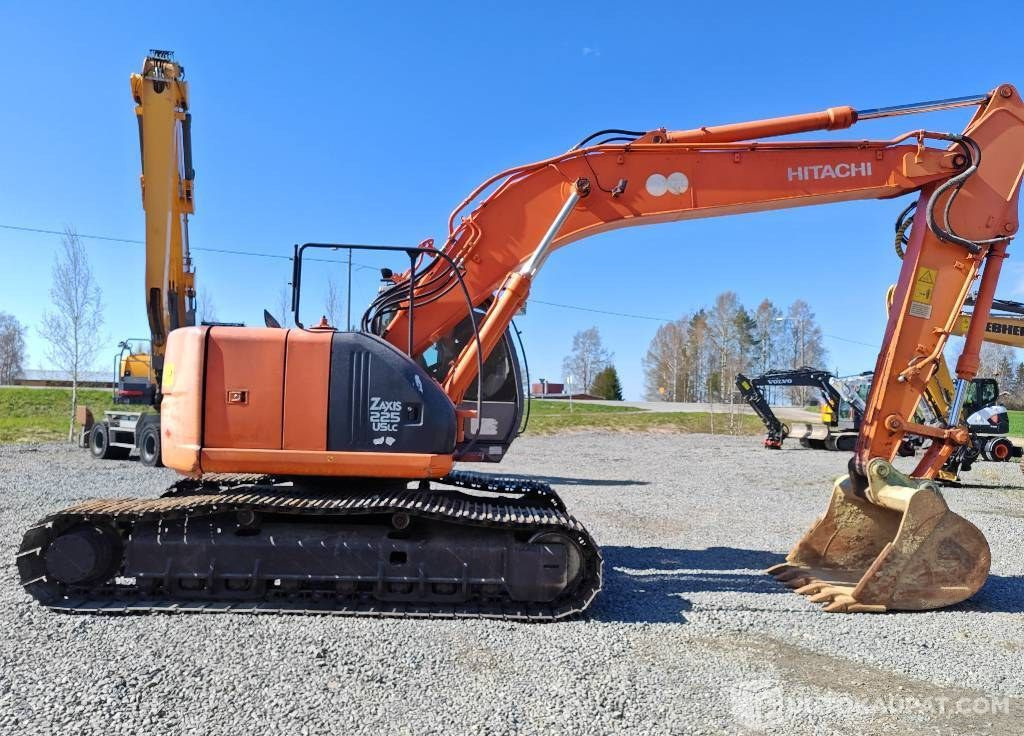 Hitachi ZX 225 US, 2003, 16 156 h Kaivinkone, Kurikka - Pelle sur chenille: photos 2 Hitachi ZX 225 US, 2003, 16 156 h Kaivinkone, Kurikka - Pelle sur chenille: photos 2