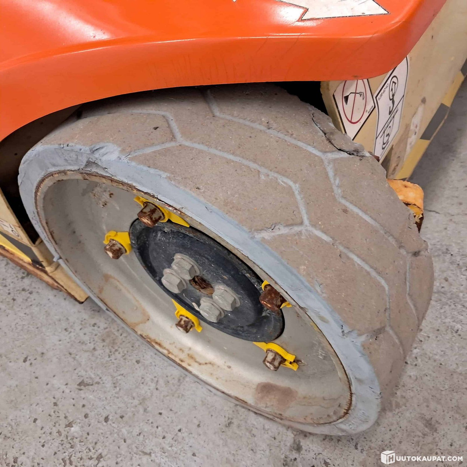 Nacelle à mât vertical JLG Toucan 10E battery-powered mast lift, 2014, Hollola: photos 18