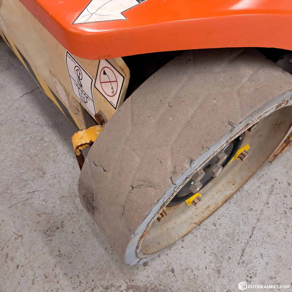 Nacelle à mât vertical JLG Toucan 10E battery-powered mast lift, 2014, Hollola: photos 19