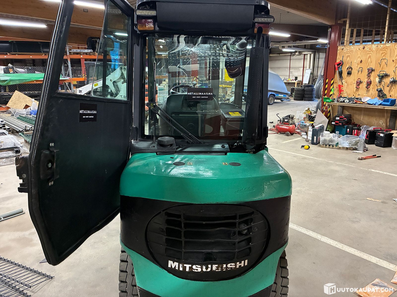 Mitsubishi FD35K, 2001 forklift, Tampere - Chariot élévateur diesel: photos 4 Mitsubishi FD35K, 2001 forklift, Tampere - Chariot élévateur diesel: photos 4