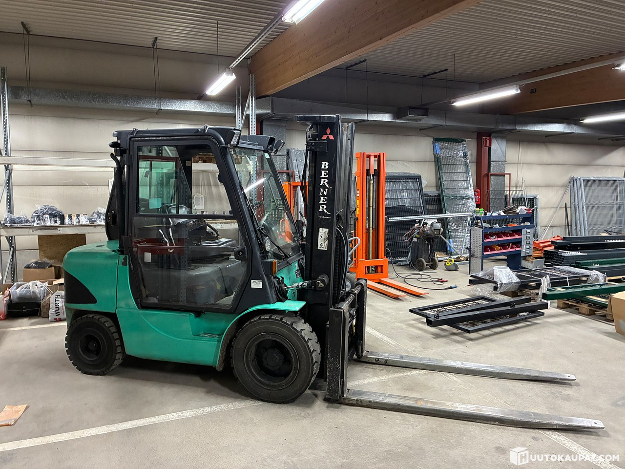 Mitsubishi FD35K, 2001 forklift, Tampere - Chariot élévateur diesel: photos 1 Mitsubishi FD35K, 2001 forklift, Tampere - Chariot élévateur diesel: photos 1