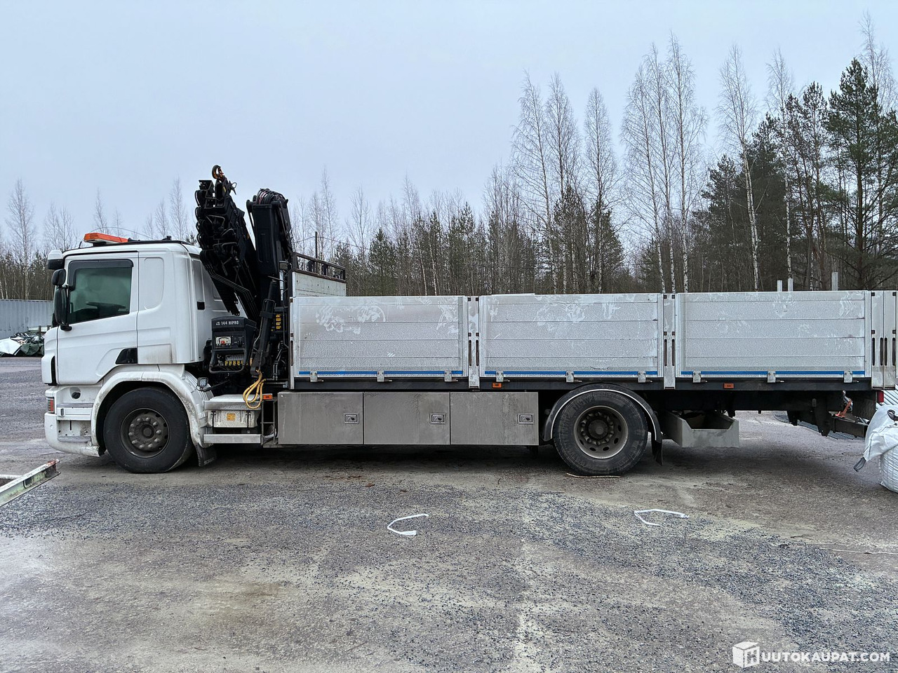 Scania P320, 2016 truck + Hiab crane, Tampere - Camion plateau, Camion grue: photos 4 Scania P320, 2016 truck + Hiab crane, Tampere - Camion plateau, Camion grue: photos 4