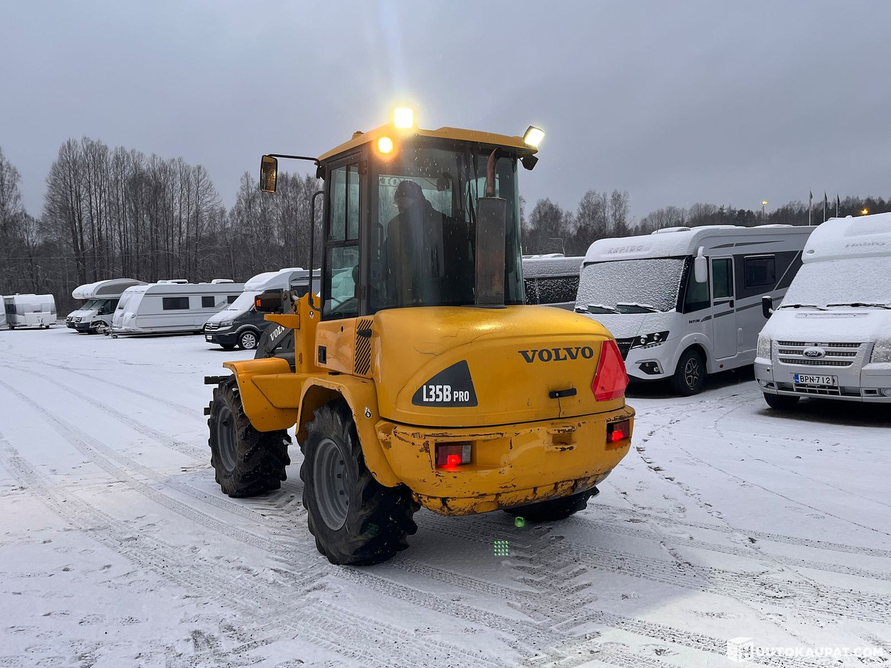 Volvo L35B Pro wheel loader with opening bucket and pallet forks, 2005, Vihti - Chargeuse sur pneus: photos 4 Volvo L35B Pro wheel loader with opening bucket and pallet forks, 2005, Vihti - Chargeuse sur pneus: photos 4