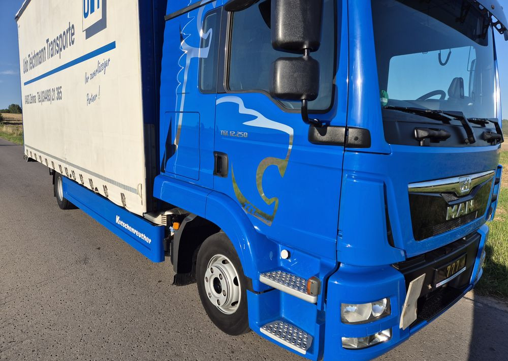 MAN TGL 12.250 cena za ZESTAW TANDEM UNIKAT przebieg z Niemiec MANUAL HAK / EURO 6 / przyczepa zestaw jumbo / opony 80% - Camion à rideaux coulissants: photos 4 MAN TGL 12.250 cena za ZESTAW TANDEM UNIKAT przebieg z Niemiec MANUAL HAK / EURO 6 / przyczepa zestaw jumbo / opony 80% - Camion à rideaux coulissants: photos 4