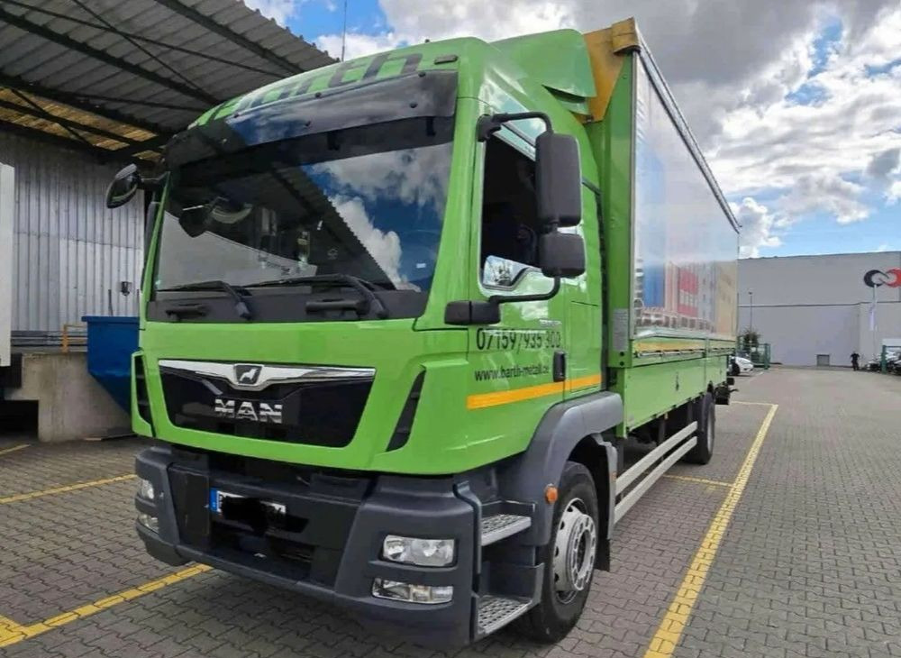 MAN Tgm 18.320 FULL SERWIS UNIKAT TOP ORYGINALNY PRZEBIEG z Niemiec AUTOMAT WINDA ACC Pirelli klima postojowa 18.250 18.290 15.250 15.290 15.320 - Camion à rideaux coulissants: photos 1 MAN Tgm 18.320 FULL SERWIS UNIKAT TOP ORYGINALNY PRZEBIEG z Niemiec AUTOMAT WINDA ACC Pirelli klima postojowa 18.250 18.290 15.250 15.290 15.320 - Camion à rideaux coulissants: photos 1