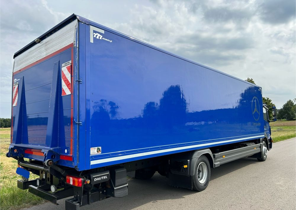 Mercedes-Benz Atego 1524 Z Niemiec 8.65m TOP 2018 Przód i tył na poduszkach 15t DMC / TOP STAN - Camion fourgon: photos 3 Mercedes-Benz Atego 1524 Z Niemiec 8.65m TOP 2018 Przód i tył na poduszkach 15t DMC / TOP STAN - Camion fourgon: photos 3
