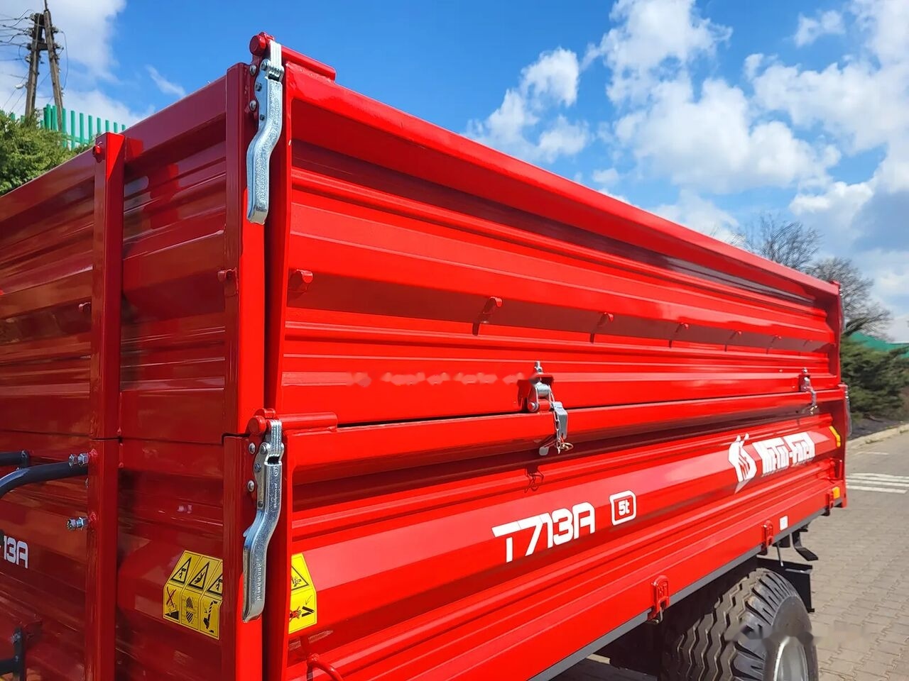 Metal-Fach T703A/3 – 5t - Benne agricole: photos 2 Metal-Fach T703A/3 – 5t - Benne agricole: photos 2