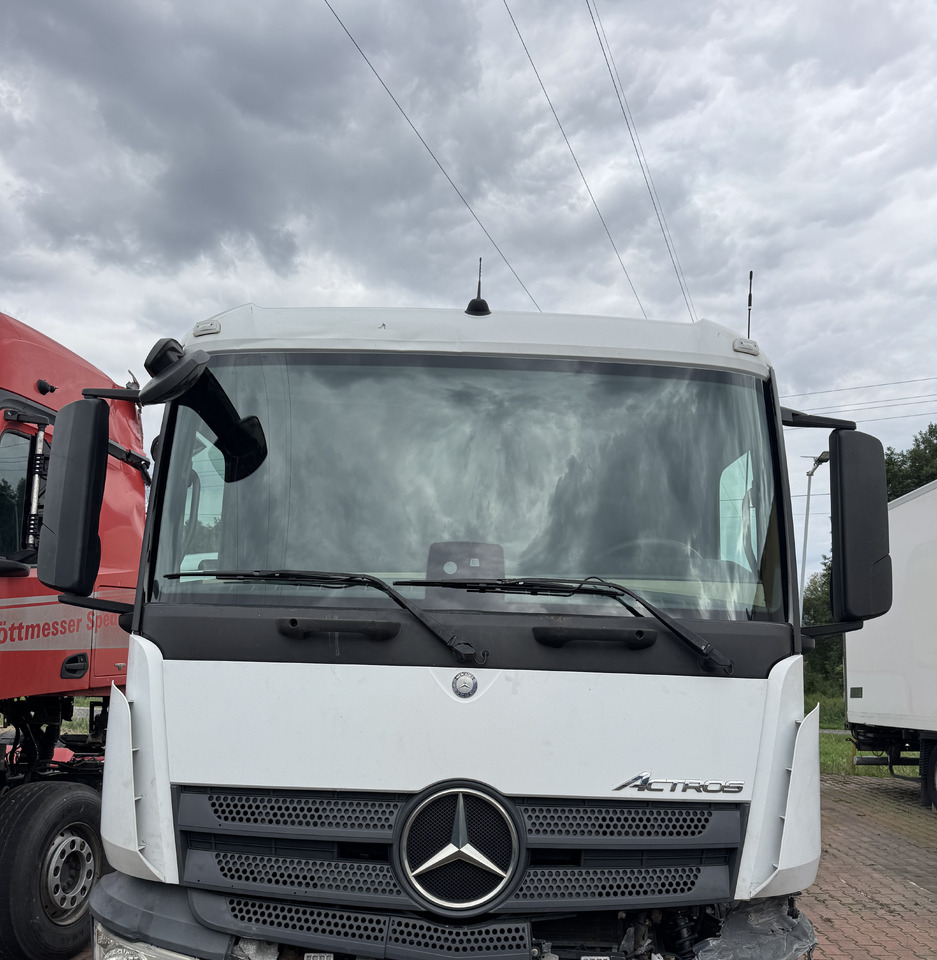 Mercedes Actros MP 4 Antos - Pièces de rechange: photos 1 Mercedes Actros MP 4 Antos - Pièces de rechange: photos 1