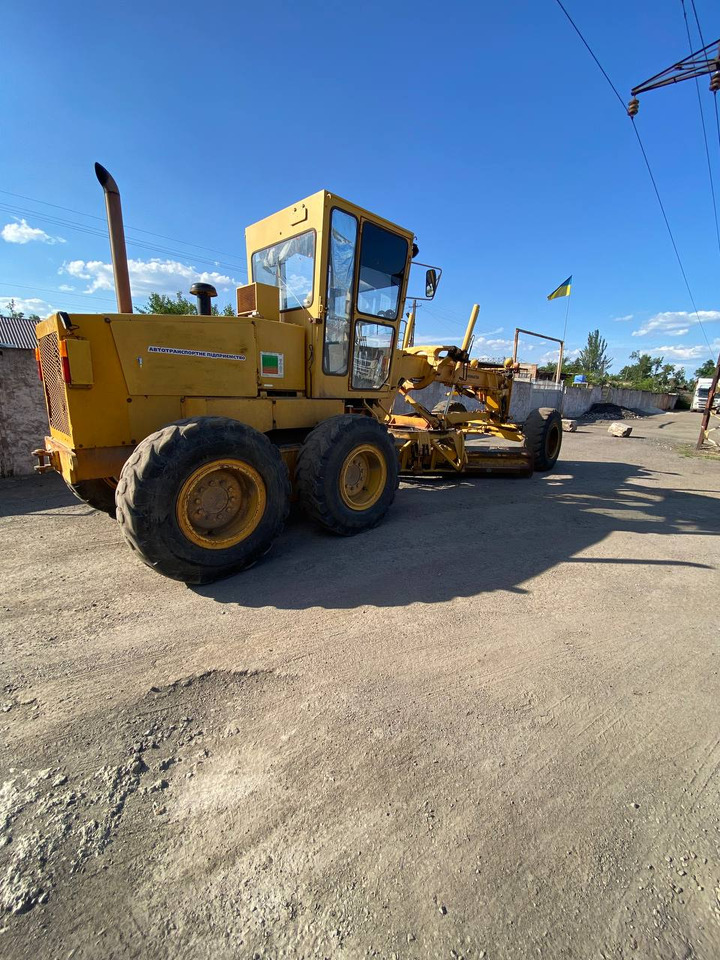 KOMATSU GD661А-1 - Niveleuse: photos 2 KOMATSU GD661А-1 - Niveleuse: photos 2
