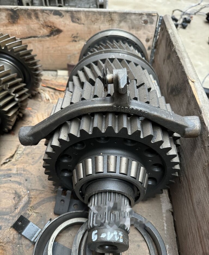 Mercedes-Benz AXOR G221-9 - Boîte de vitesse et pièces pour Camion: photos 3 Mercedes-Benz AXOR G221-9 - Boîte de vitesse et pièces pour Camion: photos 3