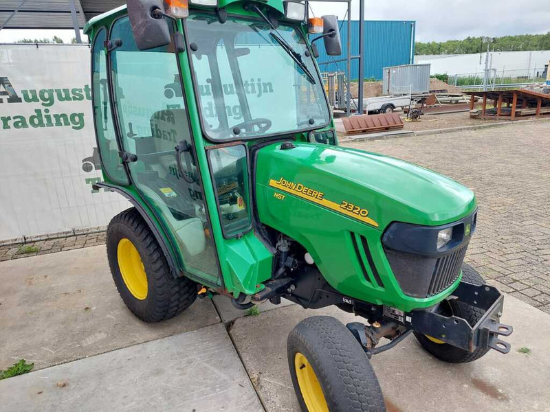 John Deere 2320 - Micro tracteur: photos 3 John Deere 2320 - Micro tracteur: photos 3