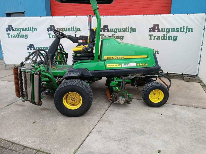 John Deere 8700A - Motofaucheuse: photos 5 John Deere 8700A - Motofaucheuse: photos 5