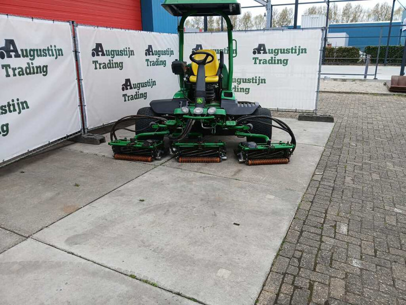 John Deere 8700A - Motofaucheuse: photos 2 John Deere 8700A - Motofaucheuse: photos 2