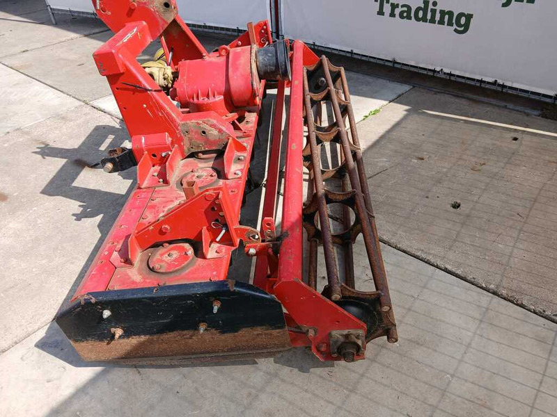 Peecon 250 - Herse rotative: photos 5 Peecon 250 - Herse rotative: photos 5