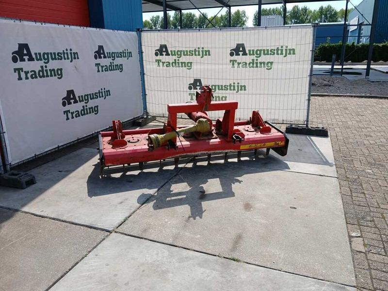 Peecon 250 - Herse rotative: photos 3 Peecon 250 - Herse rotative: photos 3