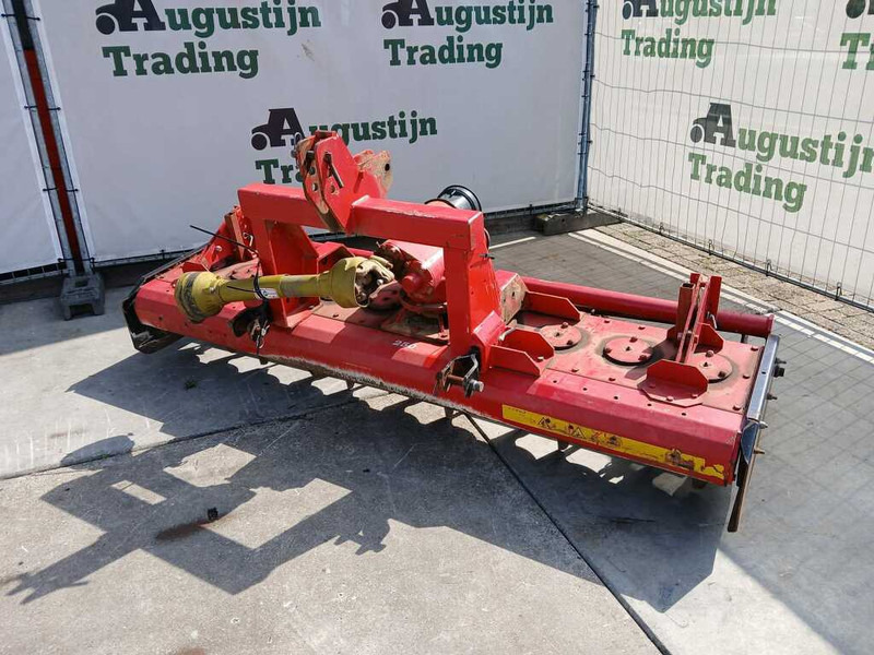 Peecon 250 - Herse rotative: photos 1 Peecon 250 - Herse rotative: photos 1