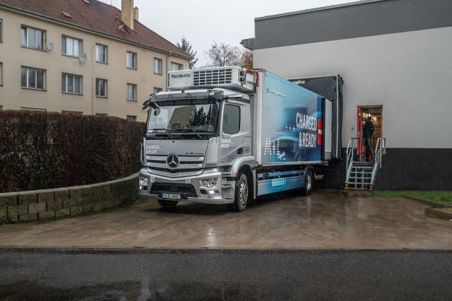 Mercedes-Benz eActros 300 L - Camion frigorifique: photos 4 Mercedes-Benz eActros 300 L - Camion frigorifique: photos 4