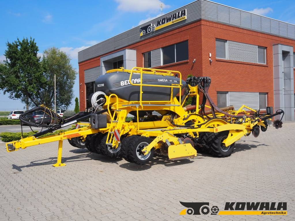 Bednar OMEGA OO 4000L - Combiné de semis: photos 1 Bednar OMEGA OO 4000L - Combiné de semis: photos 1