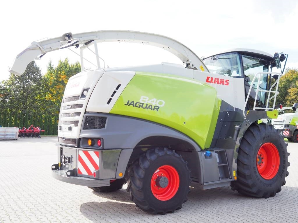Claas Jaguar 840 4WD - Ensileuse: photos 3 Claas Jaguar 840 4WD - Ensileuse: photos 3