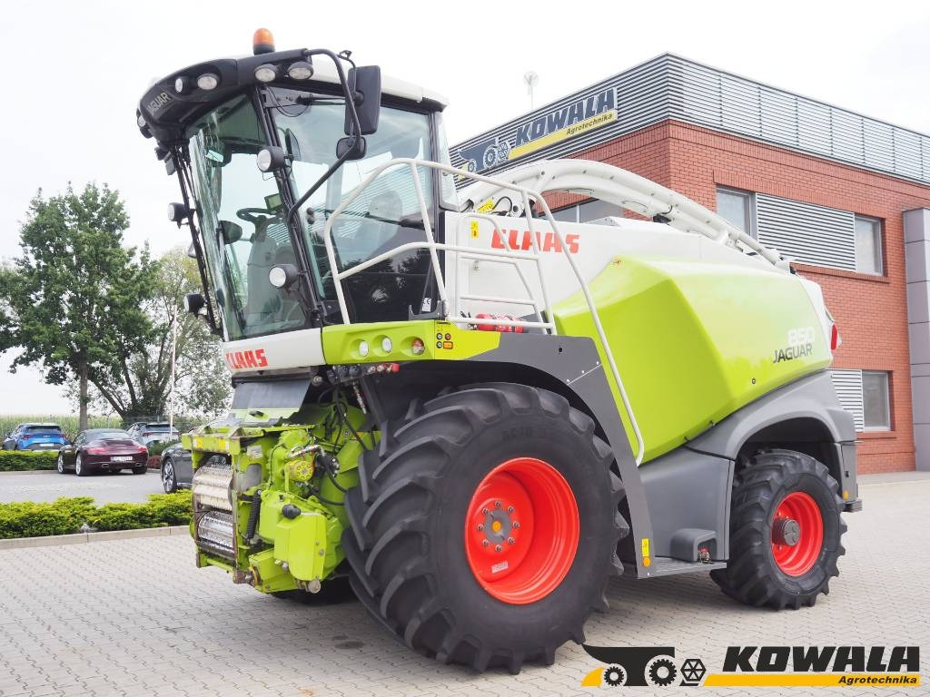 Claas Jaguar 850 4WD - Ensileuse: photos 1 Claas Jaguar 850 4WD - Ensileuse: photos 1