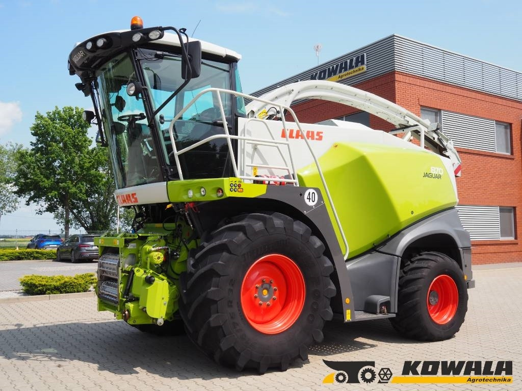 Claas Jaguar 870 4WD - Ensileuse: photos 1 Claas Jaguar 870 4WD - Ensileuse: photos 1