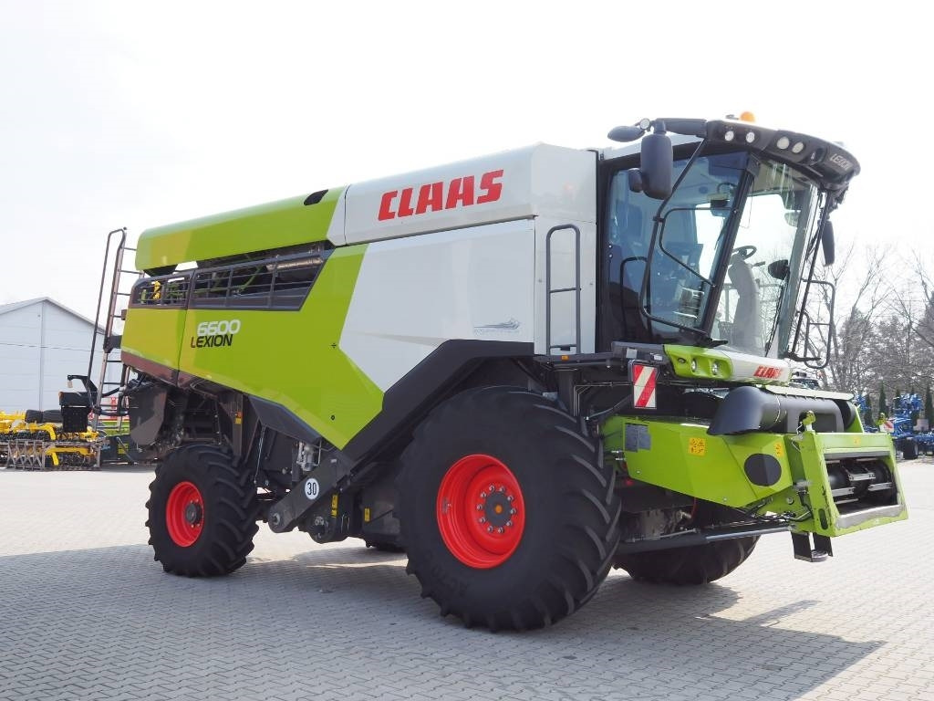 Claas Lexion 6600 GPS - without header - Moissonneuse-batteuse: photos 5 Claas Lexion 6600 GPS - without header - Moissonneuse-batteuse: photos 5