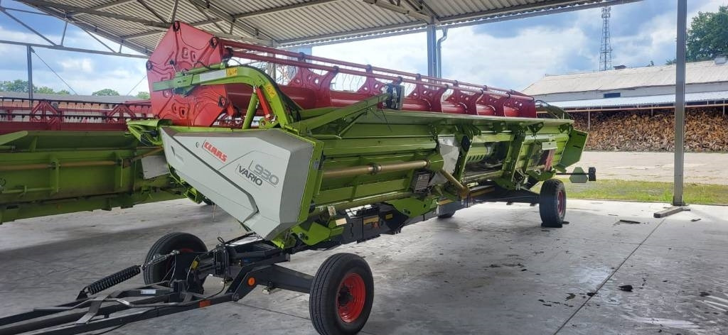 Claas Lexion 7500 + V930 - Moissonneuse-batteuse: photos 5 Claas Lexion 7500 + V930 - Moissonneuse-batteuse: photos 5