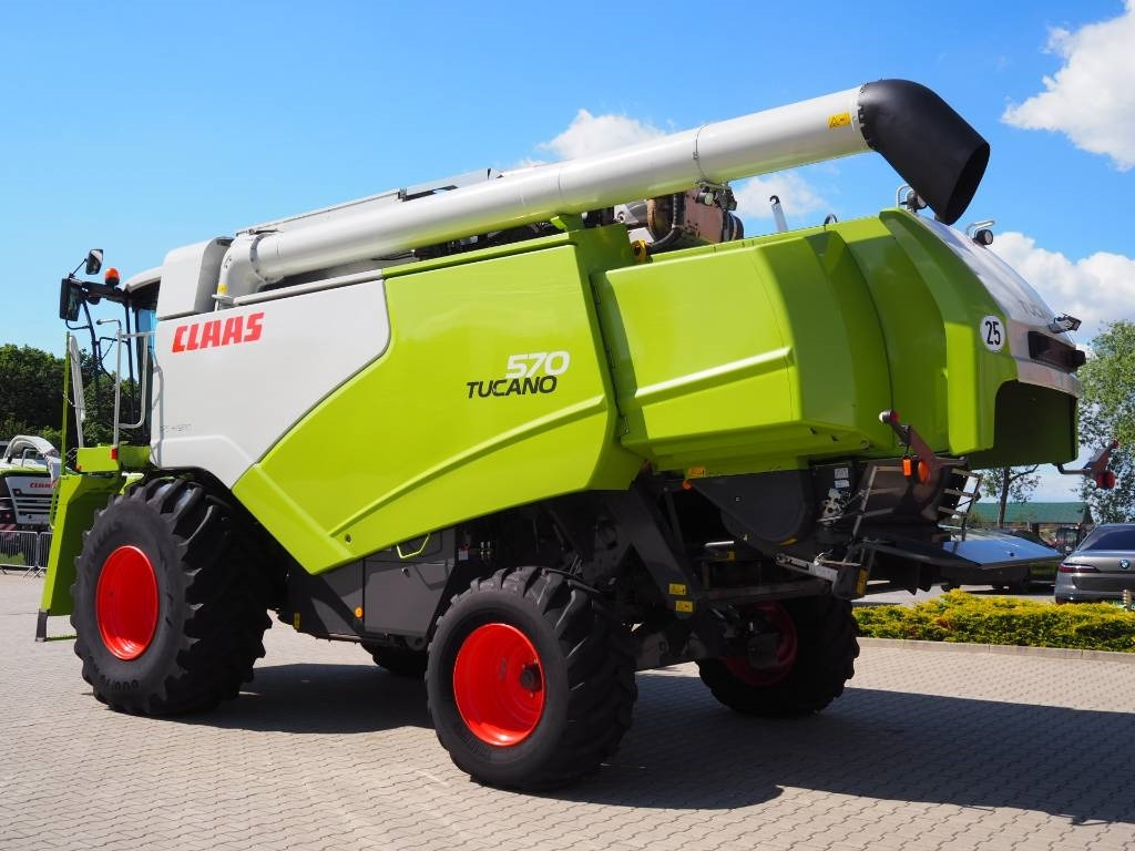 Claas Tucano 570 GPS + V770 - Moissonneuse-batteuse: photos 2 Claas Tucano 570 GPS + V770 - Moissonneuse-batteuse: photos 2