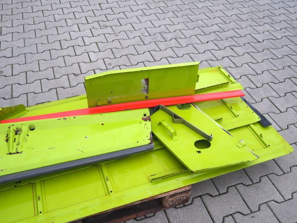 Claas Vario 660 - rapeseed kit - Accessoire de matériels de récolte: photos 3 Claas Vario 660 - rapeseed kit - Accessoire de matériels de récolte: photos 3