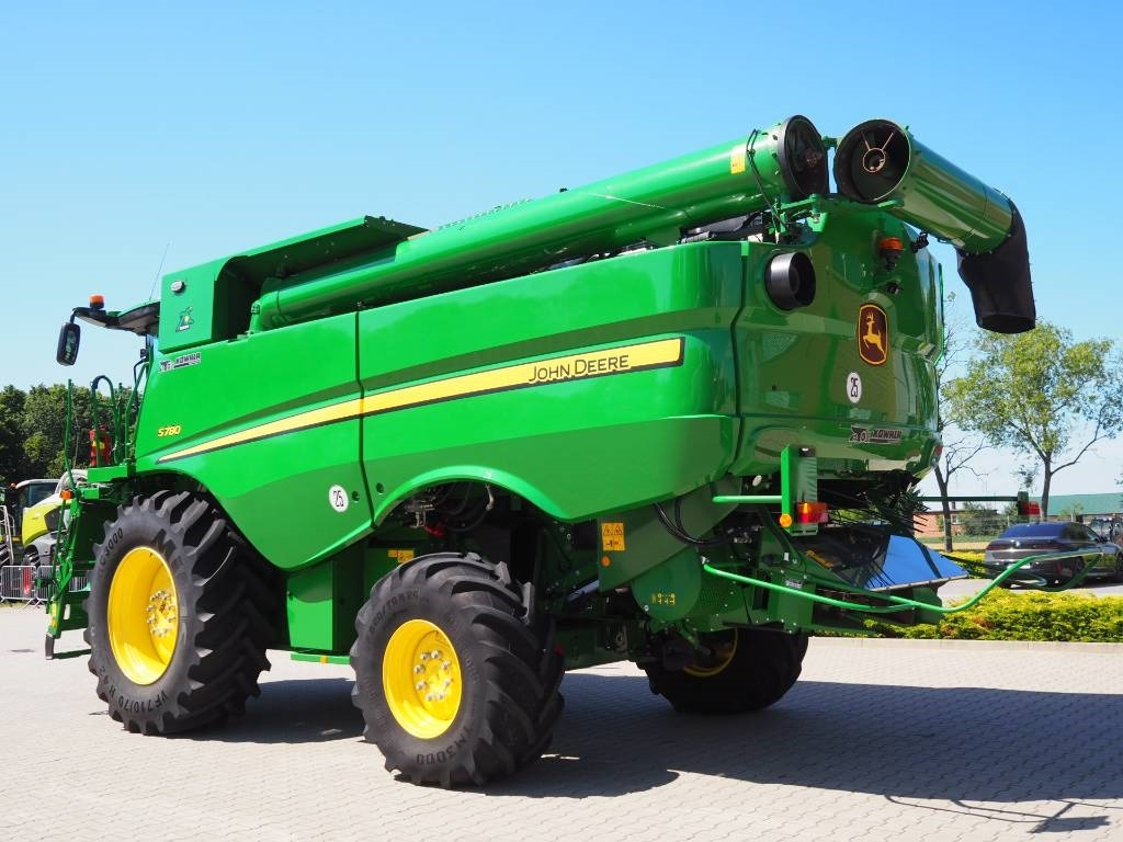 John Deere S780 + 730X - Moissonneuse-batteuse: photos 2 John Deere S780 + 730X - Moissonneuse-batteuse: photos 2