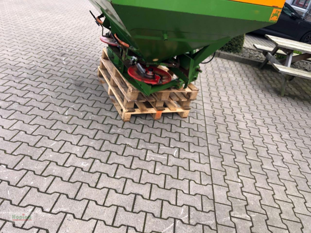 Distributeur d'engrais Amazone ZAU 1500: photos 8