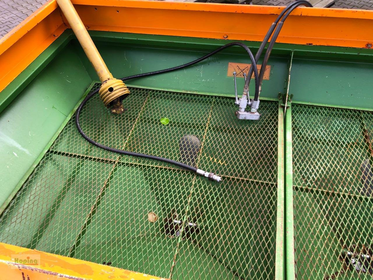Distributeur d'engrais Amazone ZAU 1500: photos 9