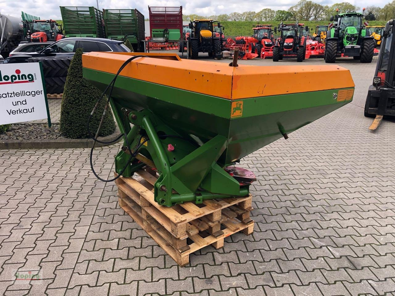 Amazone ZAU 1500 - Distributeur d'engrais: photos 3 Amazone ZAU 1500 - Distributeur d'engrais: photos 3