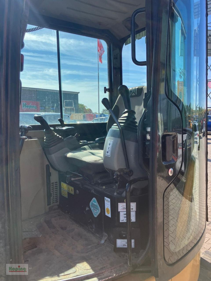 CAT 305C CR - Mini pelle: photos 5 CAT 305C CR - Mini pelle: photos 5